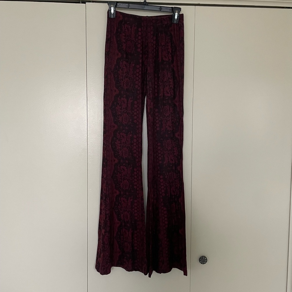 Novella Royale Bell Bottom Stretchy Pants